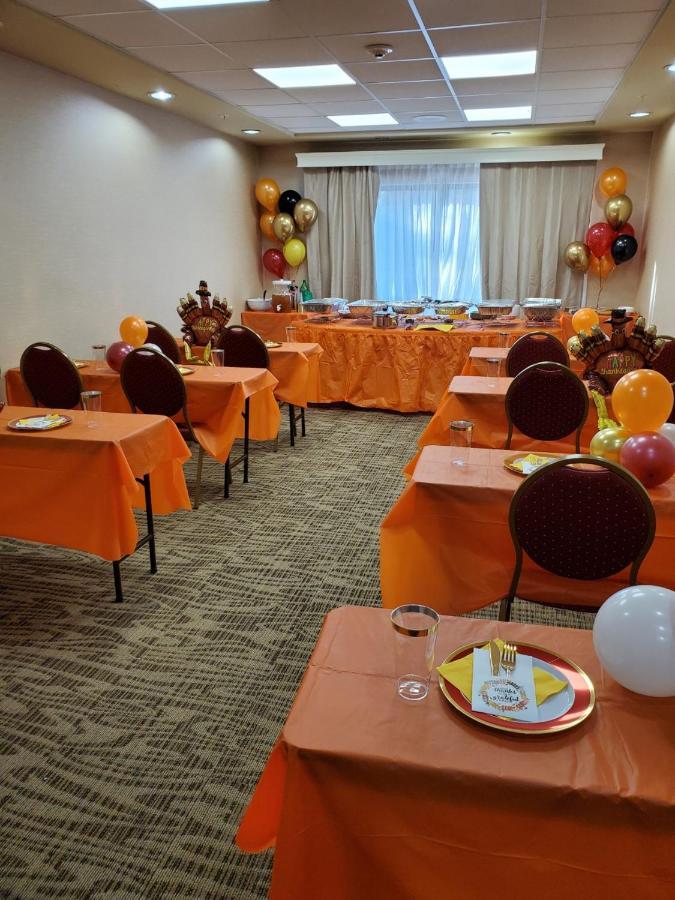 Comfort Suites Columbia Northeast - Fort Jackson Exteriör bild