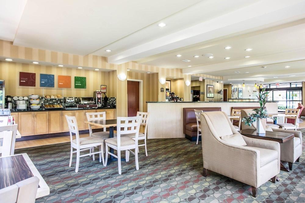 Comfort Suites Columbia Northeast - Fort Jackson Exteriör bild
