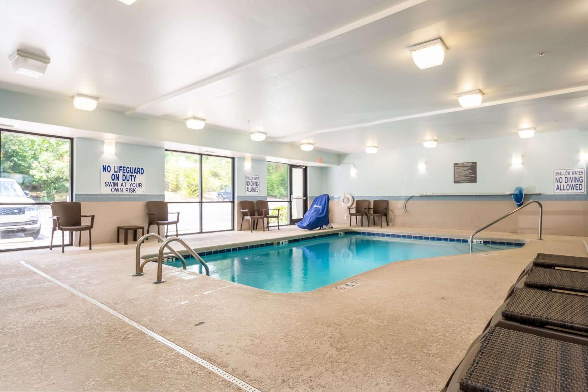 Comfort Suites Columbia Northeast - Fort Jackson Exteriör bild
