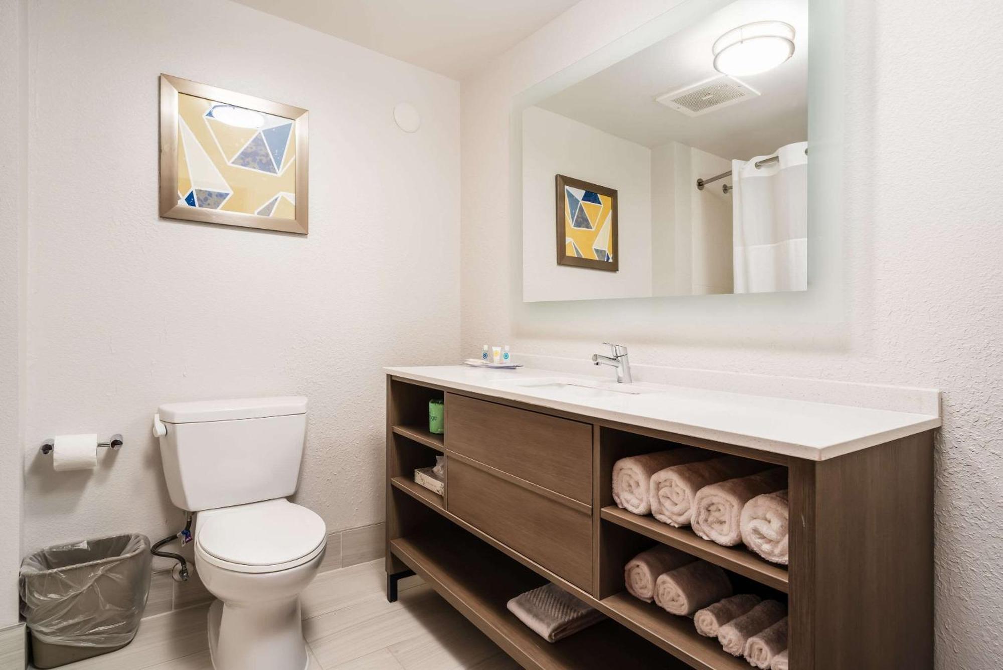 Comfort Suites Columbia Northeast - Fort Jackson Exteriör bild