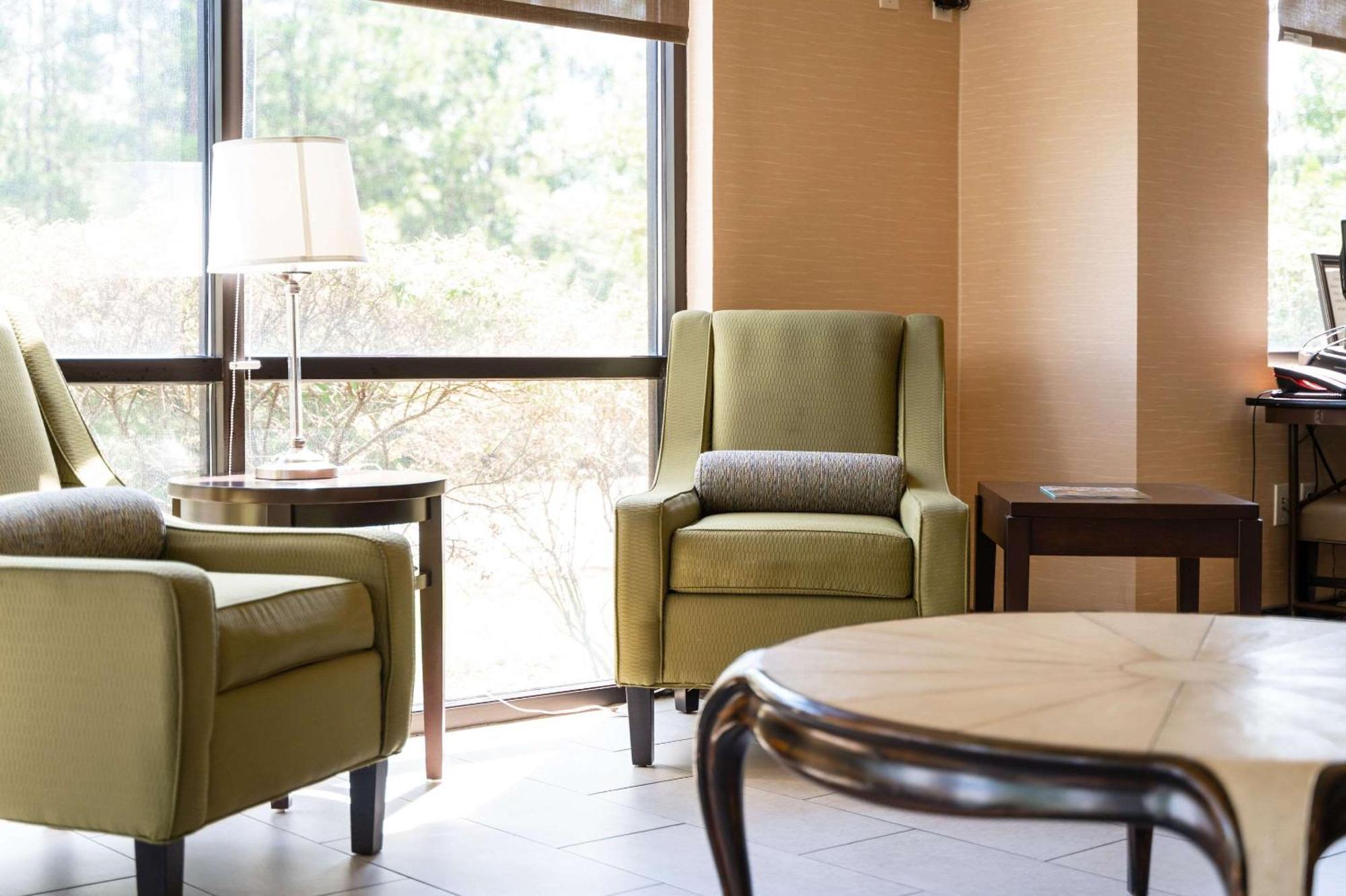 Comfort Suites Columbia Northeast - Fort Jackson Exteriör bild