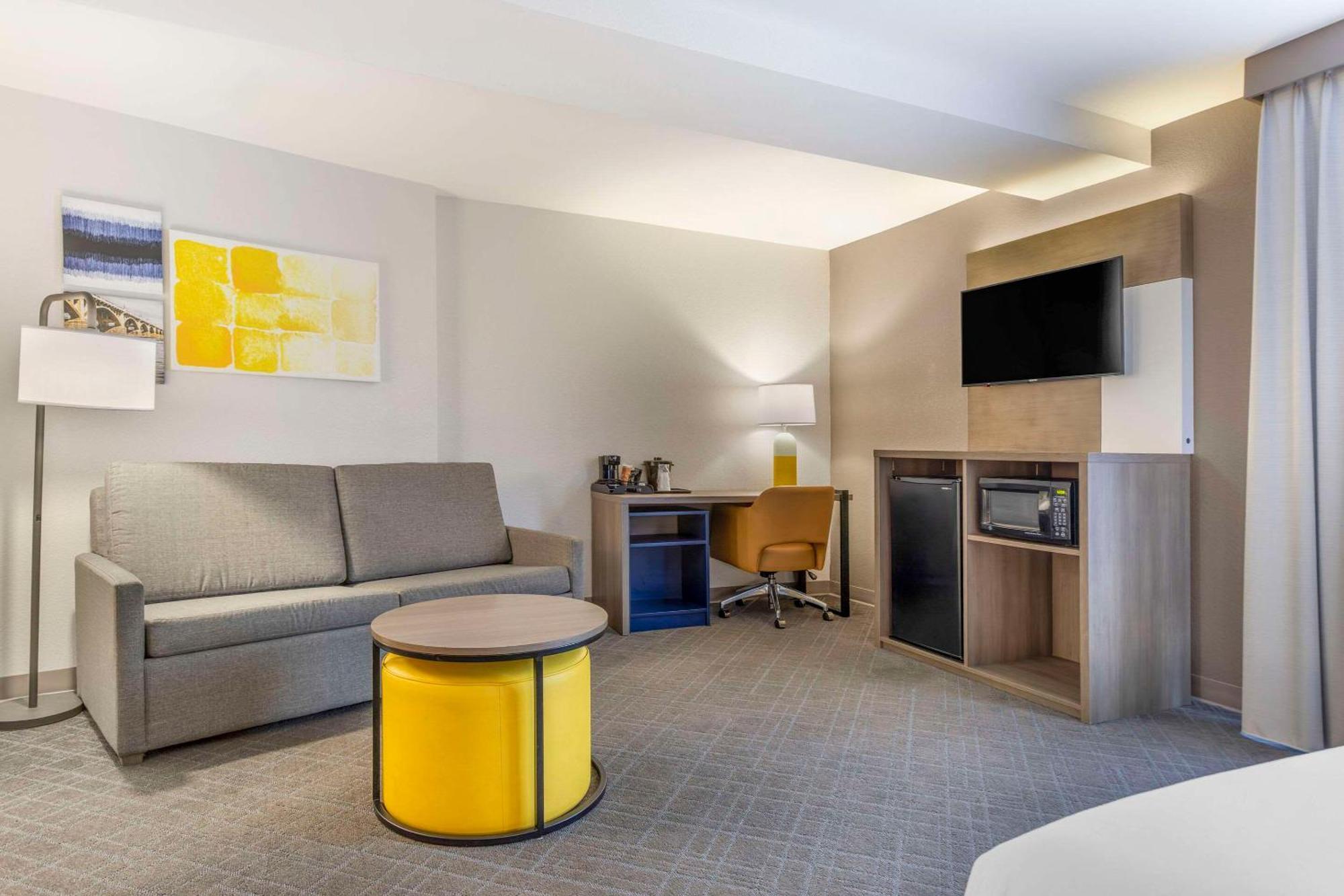 Comfort Suites Columbia Northeast - Fort Jackson Exteriör bild
