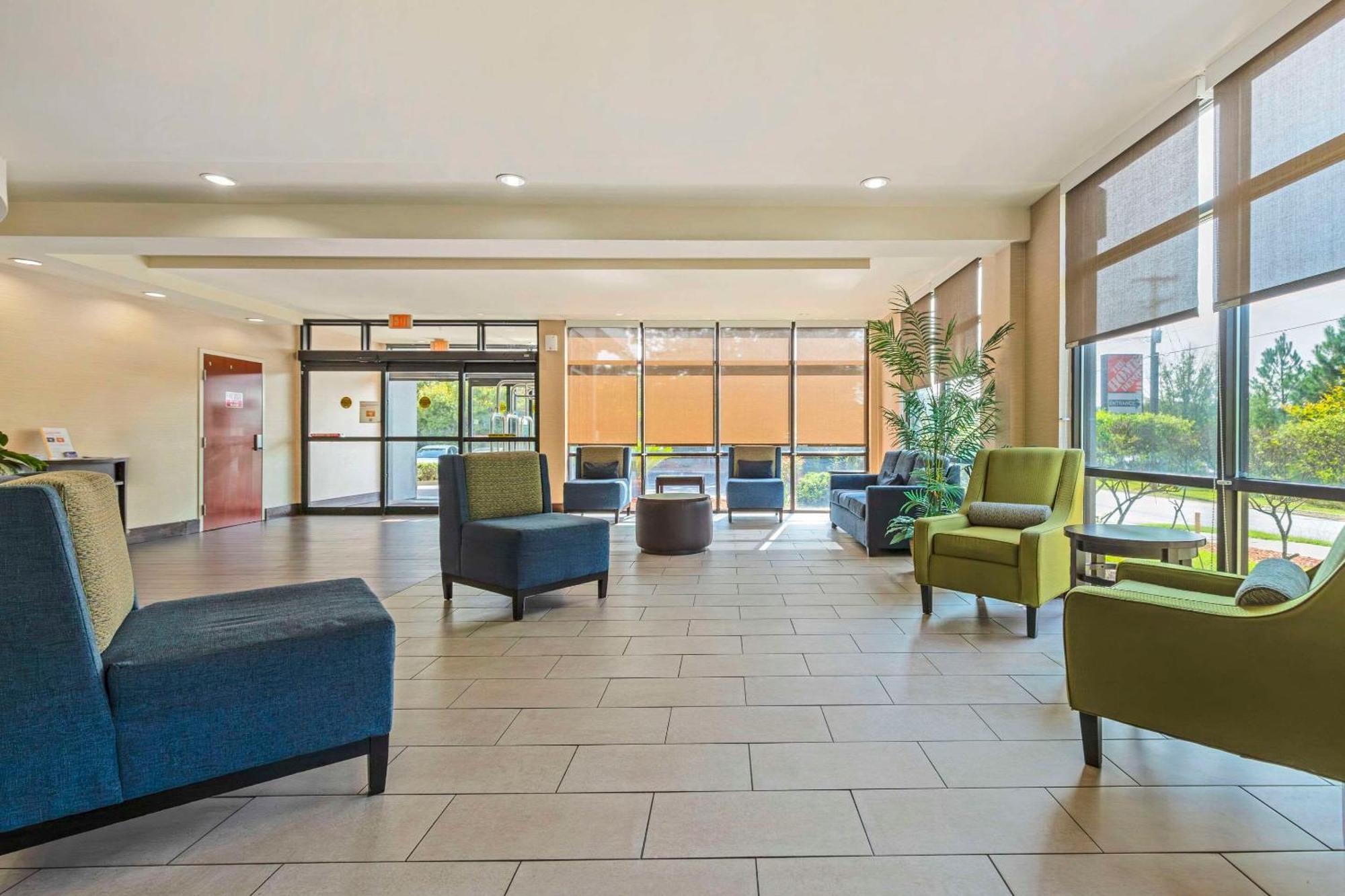 Comfort Suites Columbia Northeast - Fort Jackson Exteriör bild