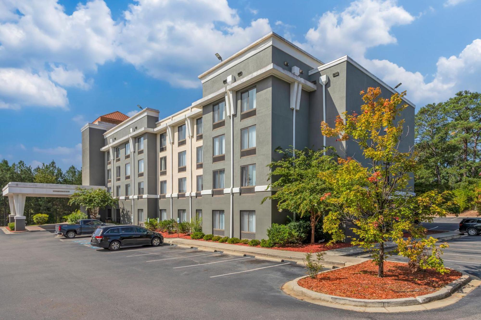 Comfort Suites Columbia Northeast - Fort Jackson Exteriör bild
